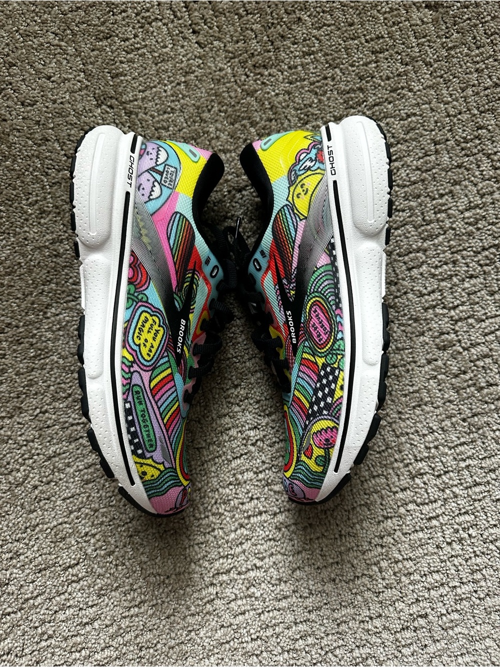 Women’s size 8 Wednesday Holmes x Brooks Ghost Running Shoes - Picture 4 of 8